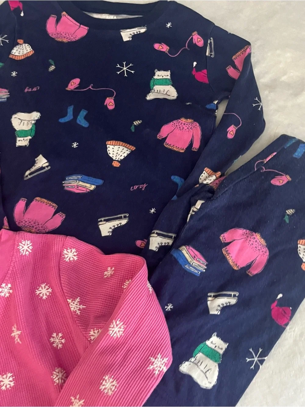 Carter’s Girls 3 Bundle Pajama Sets Sz 8